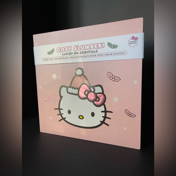 The Crème shop x Hello Kitty Cozy Slumber spa trio. - Picture 4 of 5